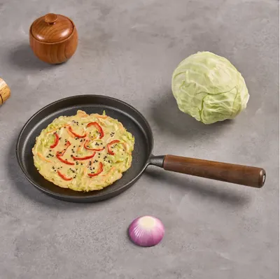 WANGYUANJI Gjuten Järn Pizzaform 7.9, Obearbetad Pannkaksgryta för inomhus och utomhus, Non-stick Gryta med Trähandtag, Handgjorda Pannkakor, Pizza, Stekt Biff