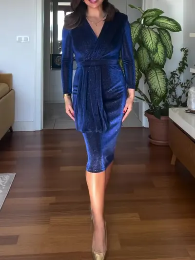 Vestido bodycompr longo com mangas, elegante e brilhante