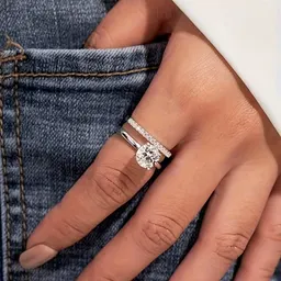 Anillo de Compromiso Solitario de Moissanita, 1CT D Color VVS1 Claridad, Chapado en Oro Blanco de 18K, Regalo Ideal para Mujeres