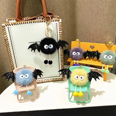 Söt och rolig Halloween-prydnad i falsk minkpäls, liten djävul-väskhängare, ins-plüsch-pom-pom-monster-nyckelring
