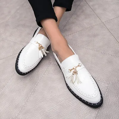 Sapatos de Couro Masculinos Casuais Pontudos e Criativos de Cor Sólida