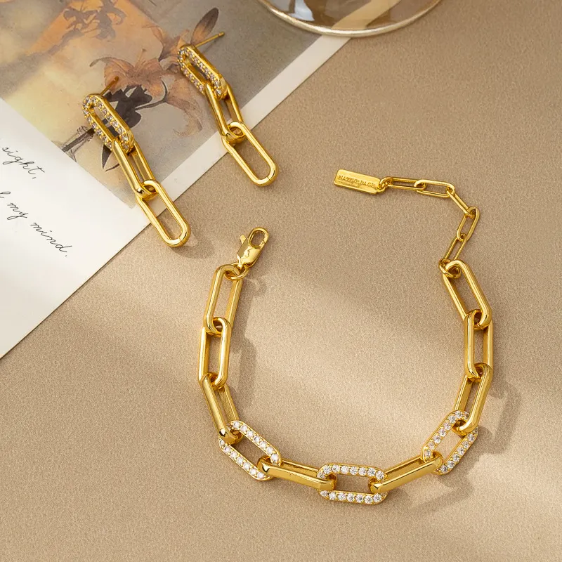 Pulseira de metal nova da Europa e América em 2024, joalharia de mão personalizada e exagerada com diamantes, pulseira de influenciador da internet, luxo discreto, versátil, brincos por atacado