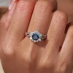 Anel de Floco de Neve de Zircão Totalmente Diamante com Zircão Incrustado em Cobre