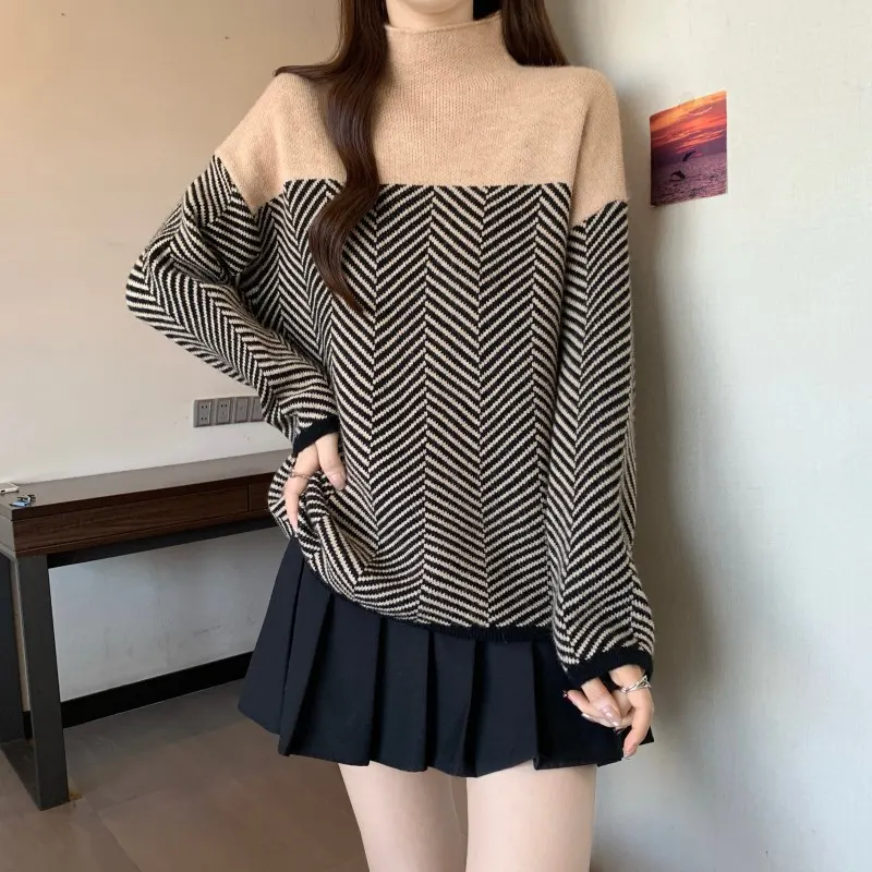 Plus Size Plus Size Autumn and Winter New Mid-collar Drop Shoulder Sleeve Color Block Long Sleeve Pullover Sweater, Half High Collar Elegant Age-Reducing Top