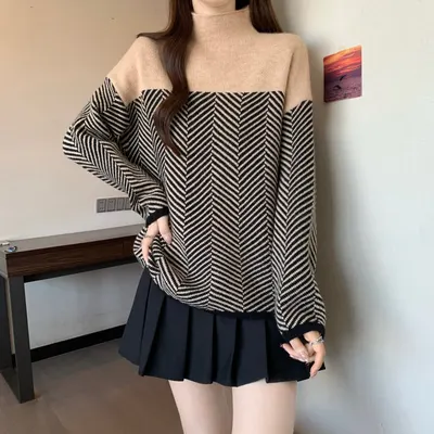 Plus Size Plus Size Autumn and Winter New Mid-collar Drop Shoulder Sleeve Color Block Long Sleeve Pullover Sweater, Half High Collar Elegant Age-Reducing Top