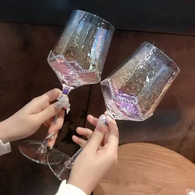 보기 좋은 빈티지 유리 곤경