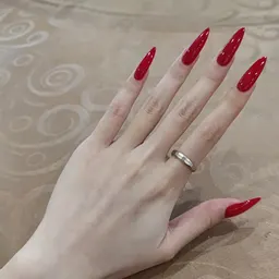 Puntas de uñas postizas rojas brillantes pegatinas para uñas 24 piezas
