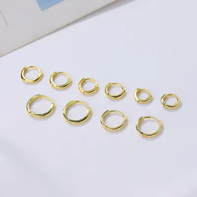 실버 심플 메탈 글로시 귀걸이