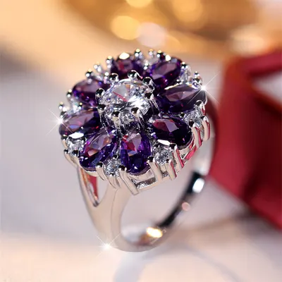 Blomformad ring enkel personlighet specialintresse lyxig
