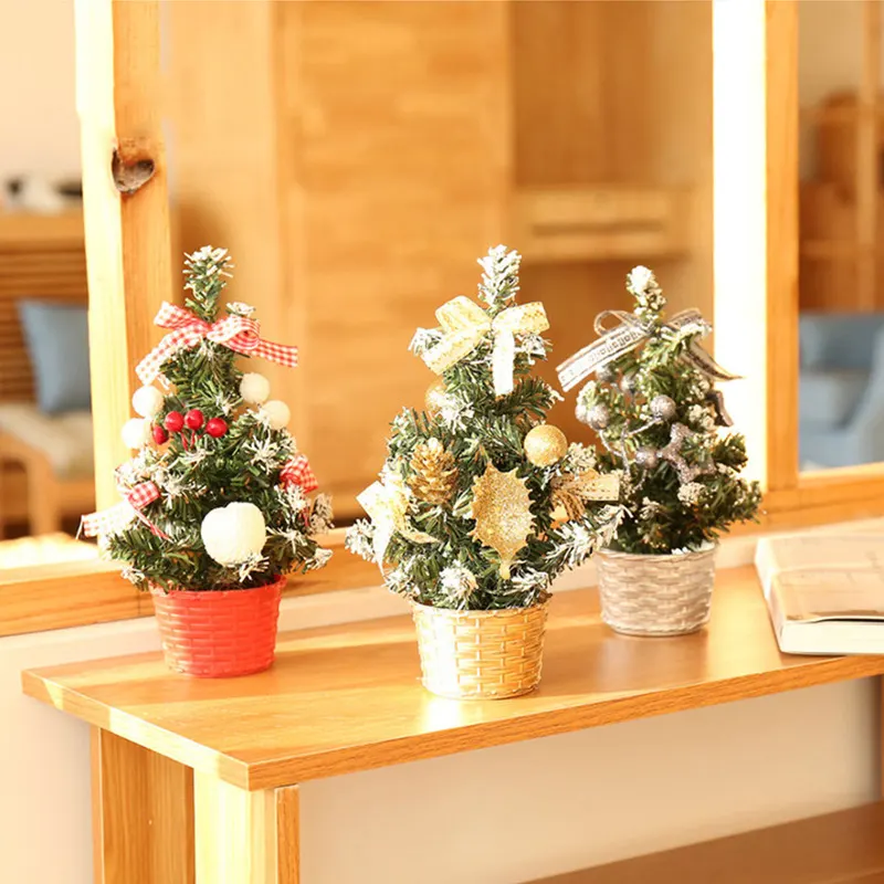 Árvore de Natal miniatura de simulação PVC de 20cm, árvore de Natal com luzes LED, presente de Natal
