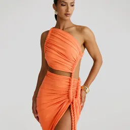 Enaxlad Tube Top Klänning Med Rygglös Design, Hålig Spets Och Plisserad Detalj