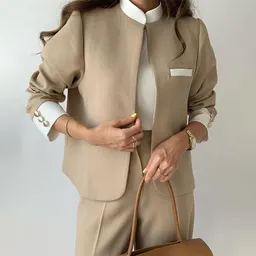 Novo conjunto de dois peças de casaco e calças de fato de cores contrastantes, casual e elegante para trabalho, de alta qualidade, transfronteiriço, para mulher, outono/inverno 2024