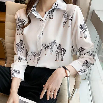 Nueva camisa de manga larga holgada y adelgazante con estampado de moda para mujer