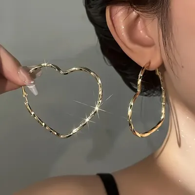 유럽 및 미국 사랑 레트로 메탈 느낌 귀걸이 여성 과장된 드롭 귀걸이 귀 보석
