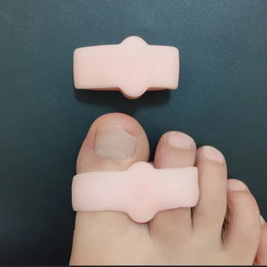 Separador de dedos de pulgar con 8 palabras