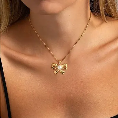 Conjunto de colar e brincos com laço para mulher