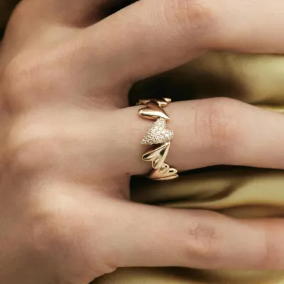 Designad 18k guld zirkon oregelbunden hjärtring högklassig lätt lyx handsmycke