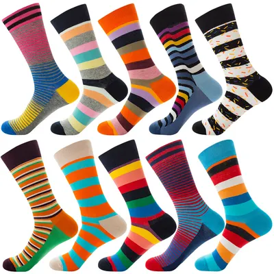 Calcetines de moda de otoño transfronterizos Mismo estilo Amazon Calcetines a rayas para hombre Calcetines para mujer Calcetines de media pantorrilla personalizados de estilo callejero colorido de moda