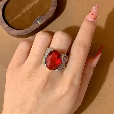 Mode Enkel Elegant Inlagd Rubin Hel Diamant Ring Hår