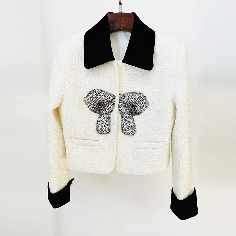 Casaco curto de lã estilo Chanel com laço de moda, pérolas e bordados