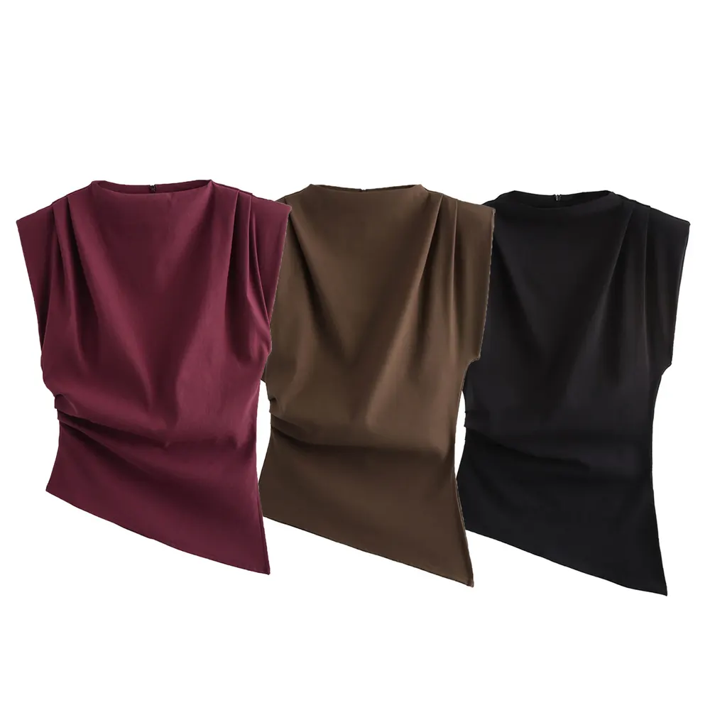 Top com ombros acolchoados e design decorativo plissado biselado