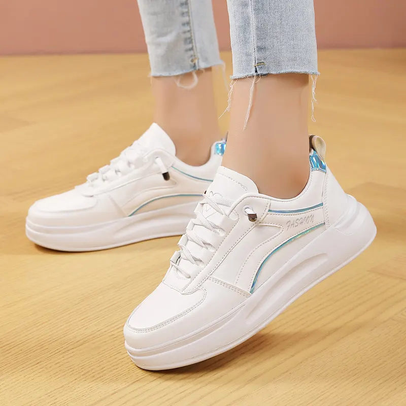 25 sapatos brancos para mulher, para primavera e outono, sola espessa, fáceis de combinar, sapatos casuais tipo prancheta, sapatos desportivos planos e leves, dropshipping