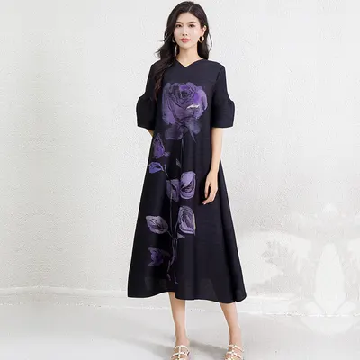 Vestido plissado com estampa e temperamento feminino da moda