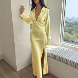 Vestido de cetim novo e sensual, saia comprida elegante, manga comprida