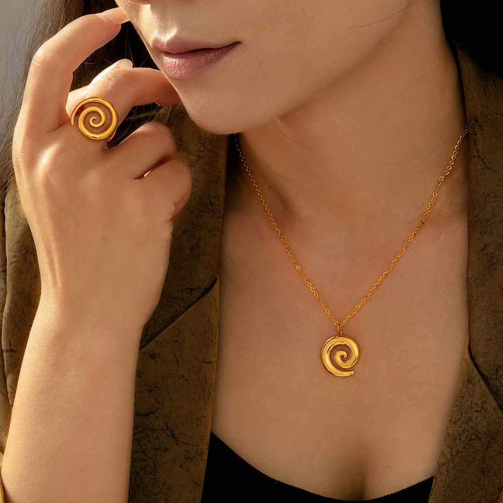 INS-stil personlig elegant enkel nisch spiralformigt smycke, linjär twist-design, titanstalssmyckesset, färg TXA066-stålring, nr 7