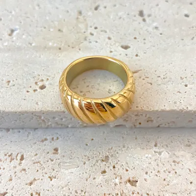 Enkel fashionabel vintage ring i rostfritt stål för kvinnor