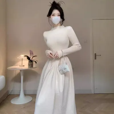 Vestido de tricô feminino de estilo social, decote semi-alto, modelagem elegante, para outono e inverno, longo para usar por baixo, com cinto na cintura, modelagem slim, saia em forma de A
