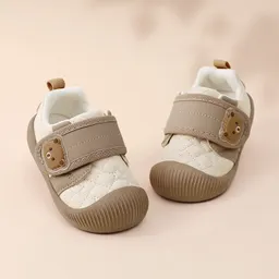 Sapatos para bebé novos da primavera e outono de 2024, sapatos macios e antiderrapantes para bebés, sapatos para bebés de 0 a 2 anos, respiráveis para meninos e meninas