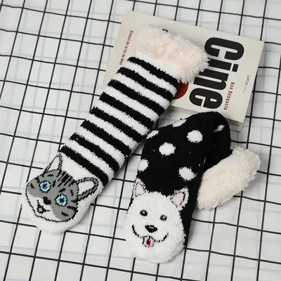 Meias de Inverno com Padrão Cartoon Animal, Peluche, Meias de Dormir em Lã de Cordeiro, Grossas e Quentes para Mulheres