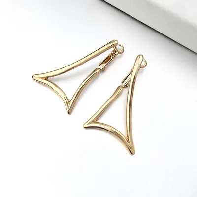 Brincos grandes triangulares fashion light board europeus e americanos exagerados