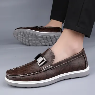 Herrens Fashionabla Loafers Läderskor Våra Lågskurna Slip-on Fritidsskor med Metalldetalj
