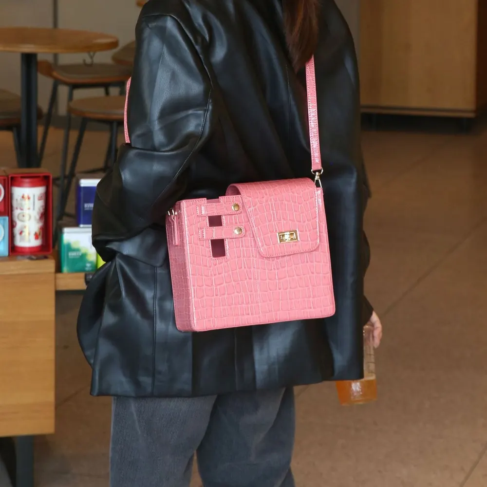 Bolsa para garrafa de água com padrão de pedra, bolsa de deslocamento com design novo nicho transfronteiriço, bolsa de ombro e transversal
