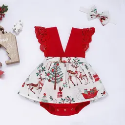 Vestido com mangas curtas com bordados de flores de renda, com protetor de fralda triangular