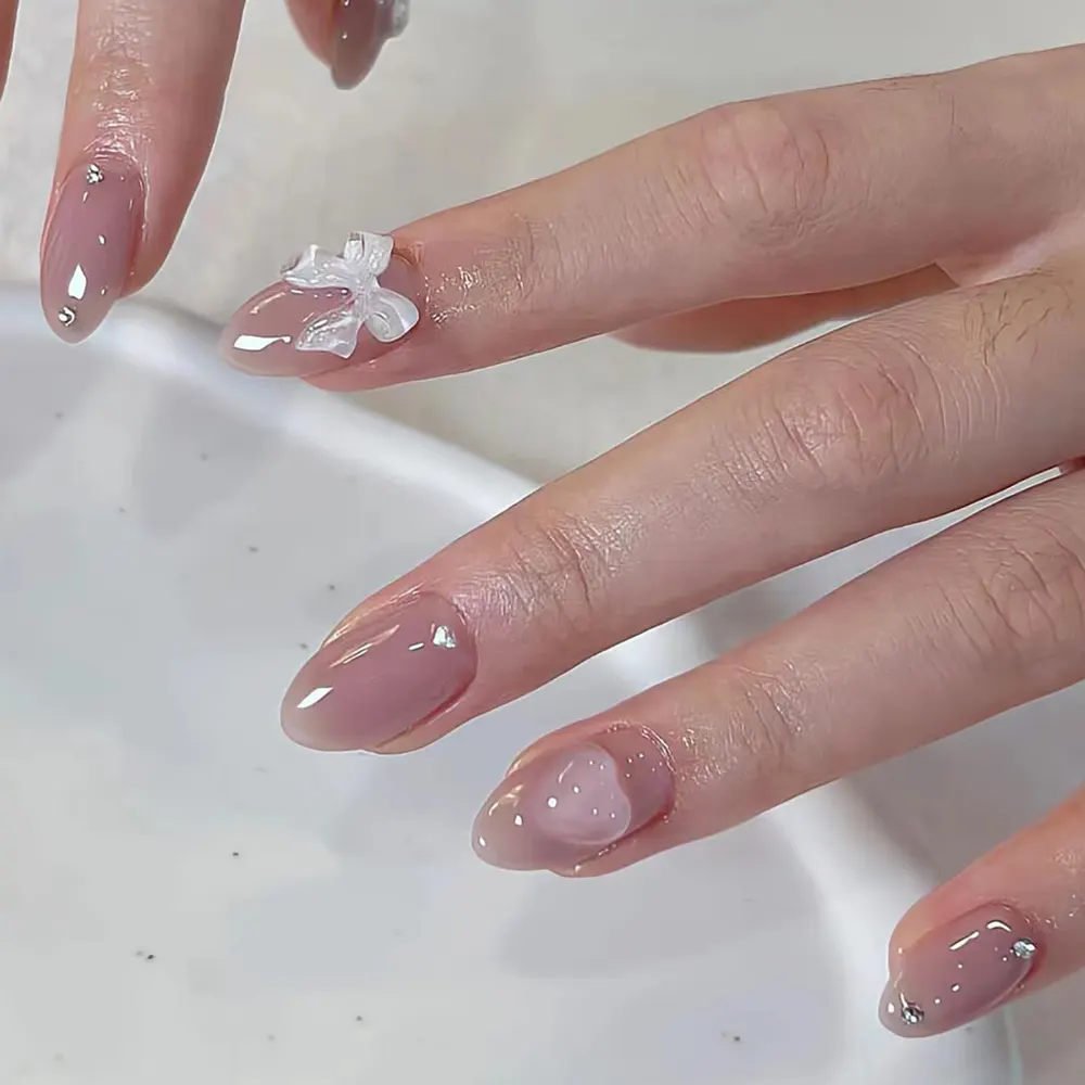 Ponta de unha removível e vestível, com laço de cor sólida e design de amor para arte de unhas