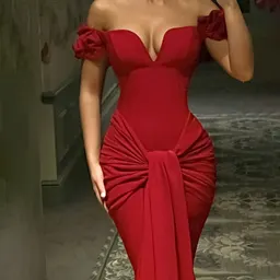 Vestido Feminino de Ombro a Ombro com Gola V