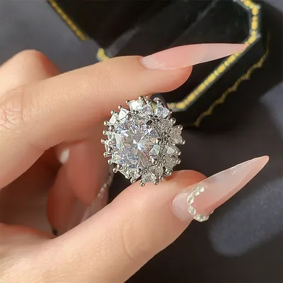 Pulseira Estilo Ins Europeu e Americano, Exagerada e Personalizada, com Flor e Anel Cheio de Diamantes