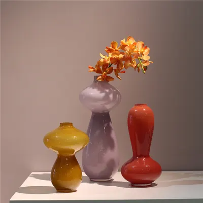 Karamell liten mun glasblomkruka och blommors vasdekoration