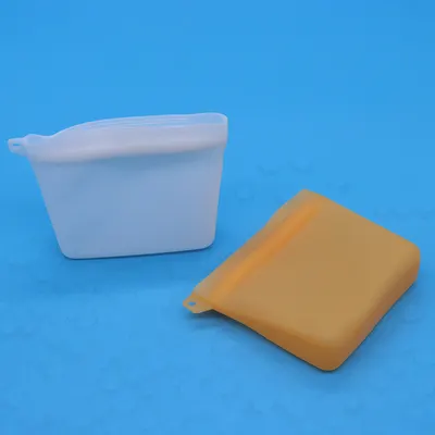 シリコンドッグフードバッグ ペットトリートバッグ 防水ドッグトレーニングバッグ