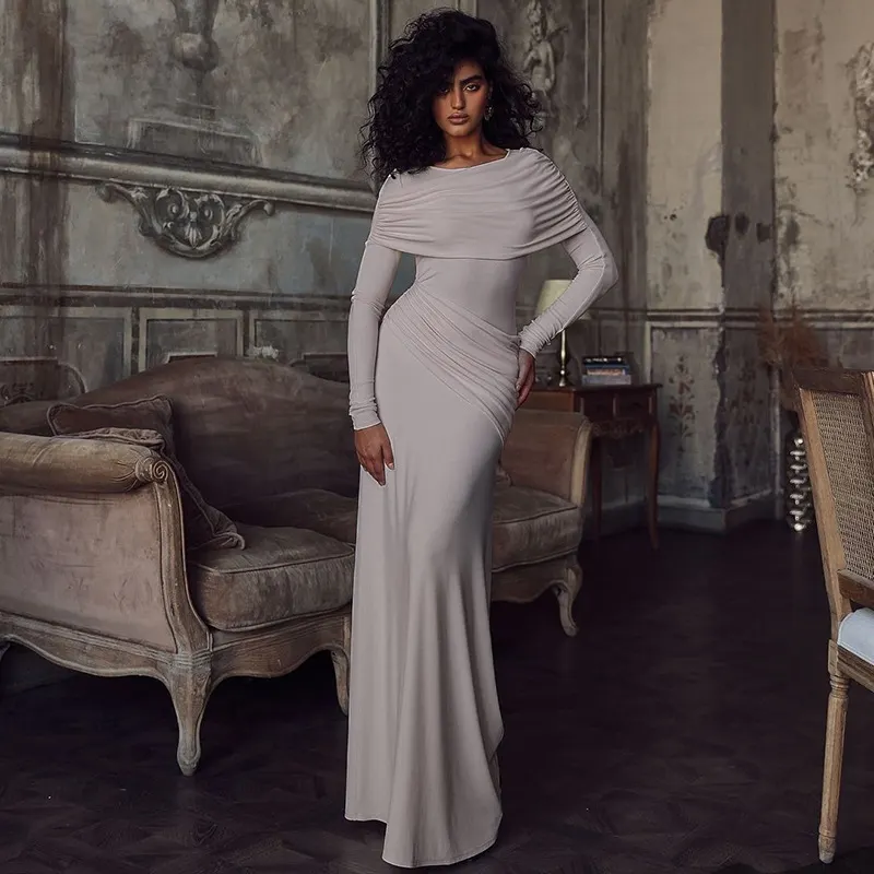 Vestido de cor sólida, gola redonda, manga comprida, modelagem slim