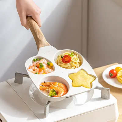Medicinsk frukostgryta 4 hål kreativ hjärtformad äggstekpanna