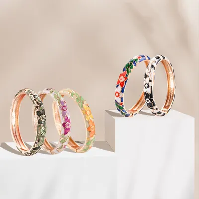 Pulseira vintage com flores esculpidas, azul