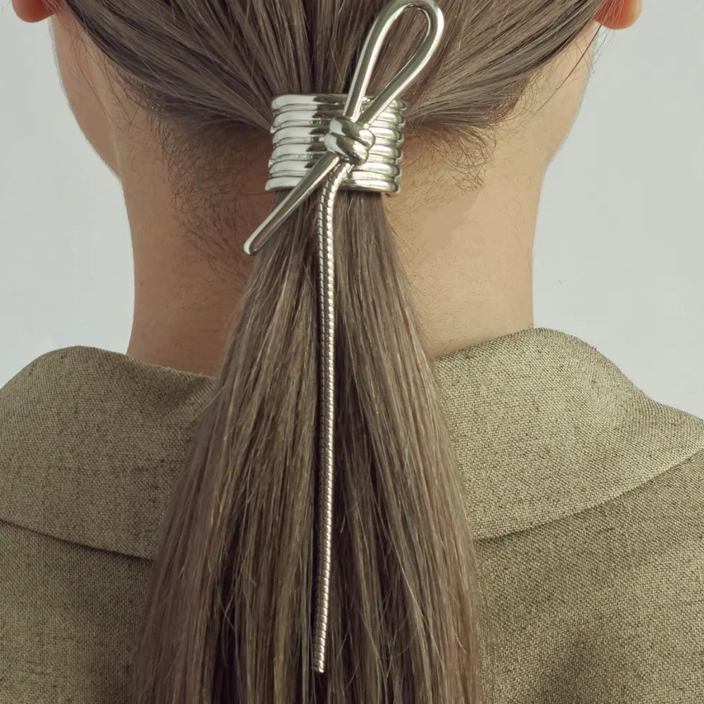 Japandi Style Metal Knot Hair Clip - Simple Elegant Versatile Hair Accessory