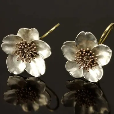 Brincos de flor novos, moda retrô e criativa