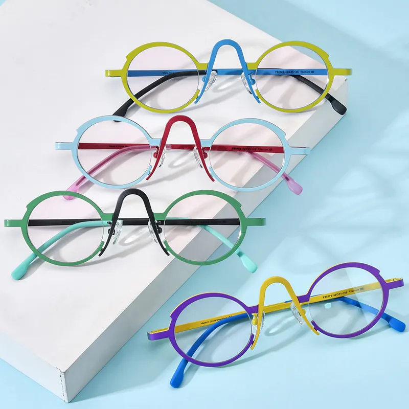 Armação de Óculos de Miopia de Titânio Puro Ultraleve Multicolor para Homens e Mulheres, Estilo Nicho, Redondo Versátil Inconvencional, Pode ser Adaptada com Lentes Anti-Luz Azul