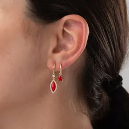 Aguja de plata S925 Brazaletes de estrellas con goteo de aceite de color Pendientes de aro minimalistas de cinco puntas Estilo INS de moda europea y americana
