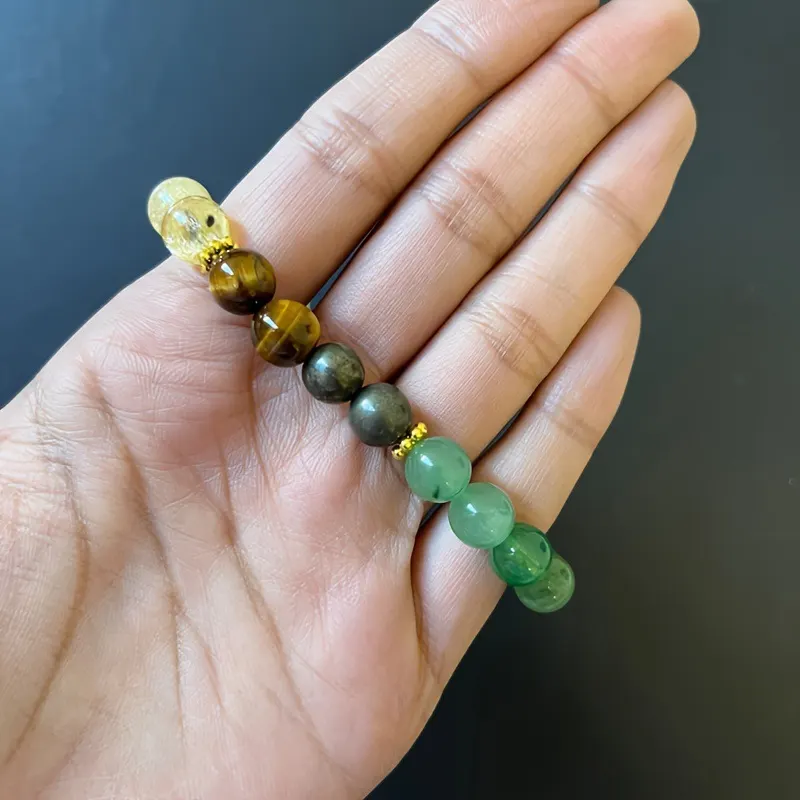 绿色串珠手链手饰